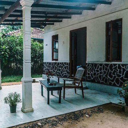 New Sam Tourist Inn Weligama Exterior photo