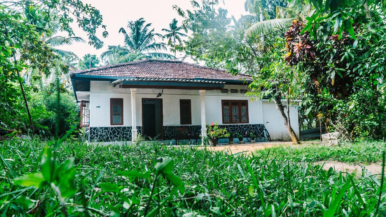 New Sam Tourist Inn Weligama Exterior photo